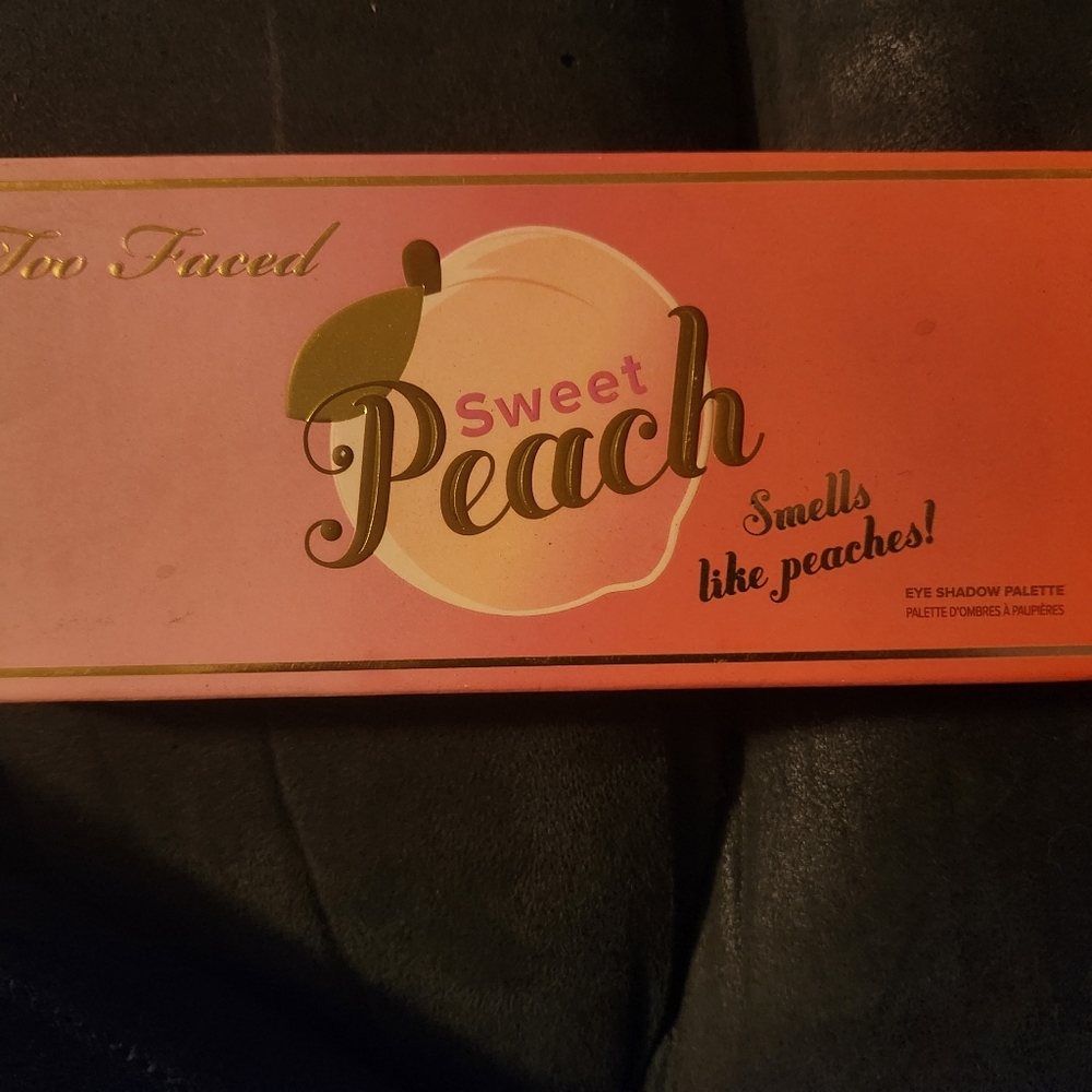 Too Faced Sweet Peach Eyeshadow Palette